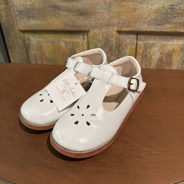 Shoes & Accessories