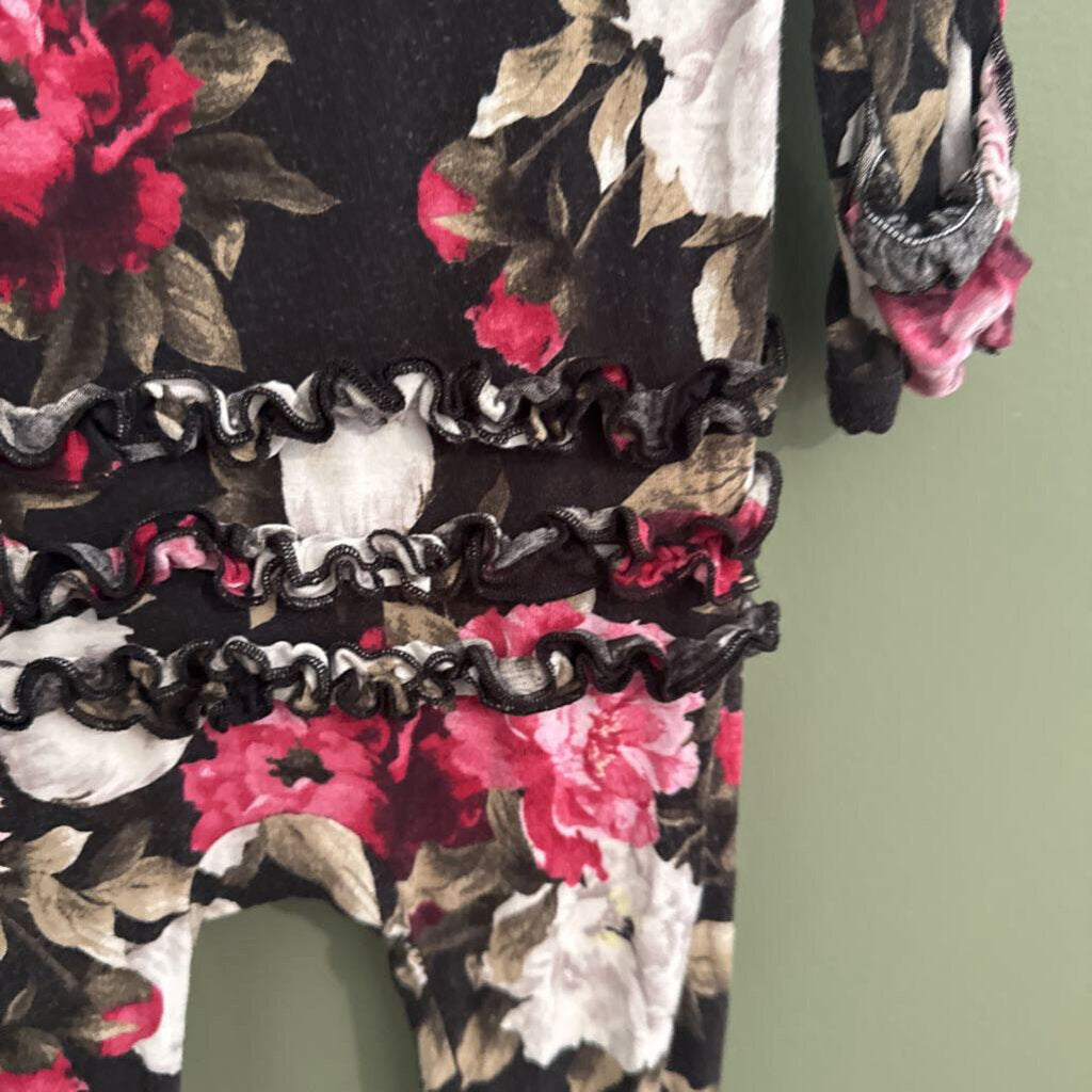 Black floral sleeper