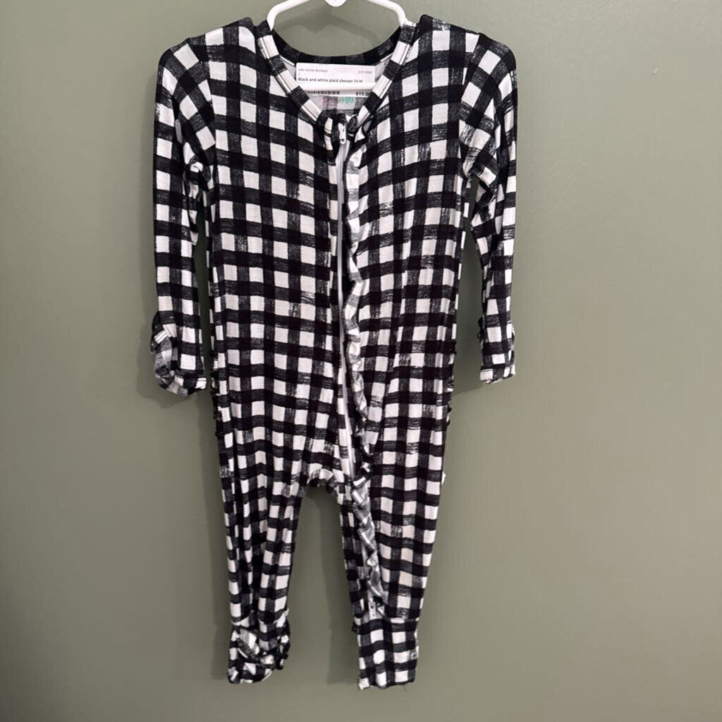 Black and white plaid sleeper