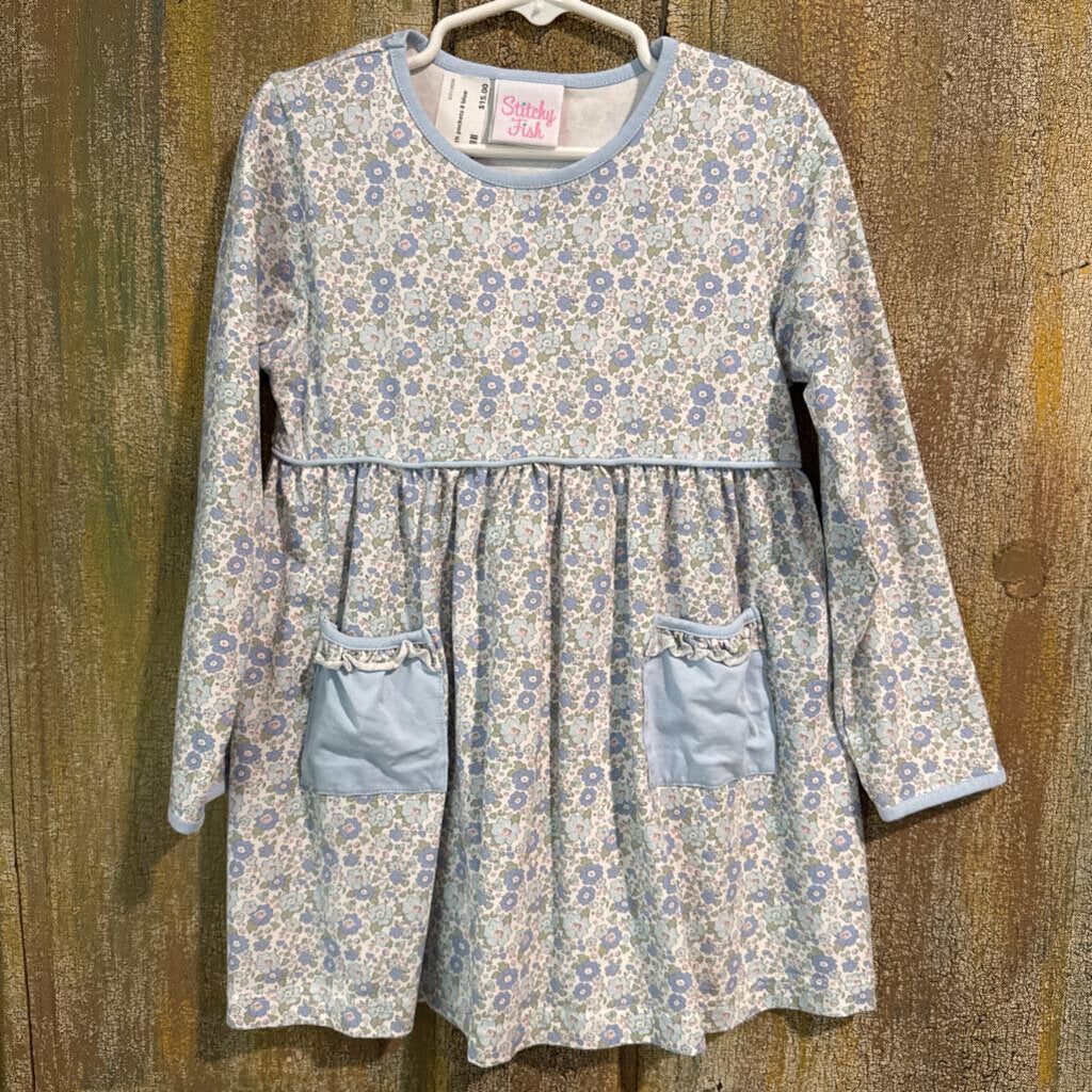 blue floral dress with pockets