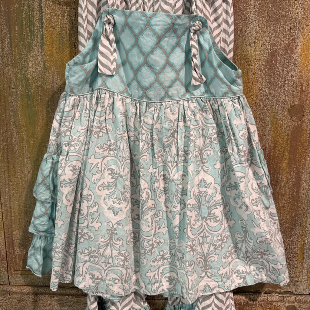 Shrimp and Grits ruffle outfit