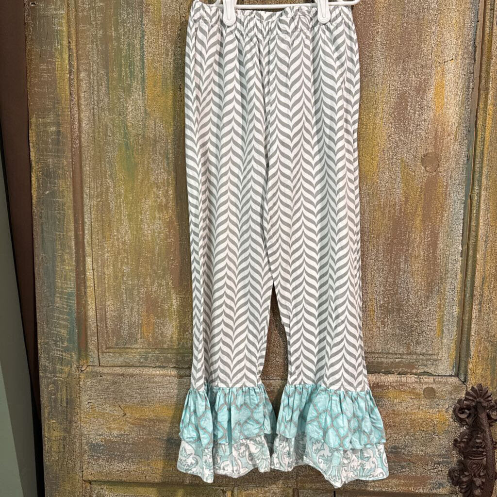 Shrimp and Grits ruffle outfit