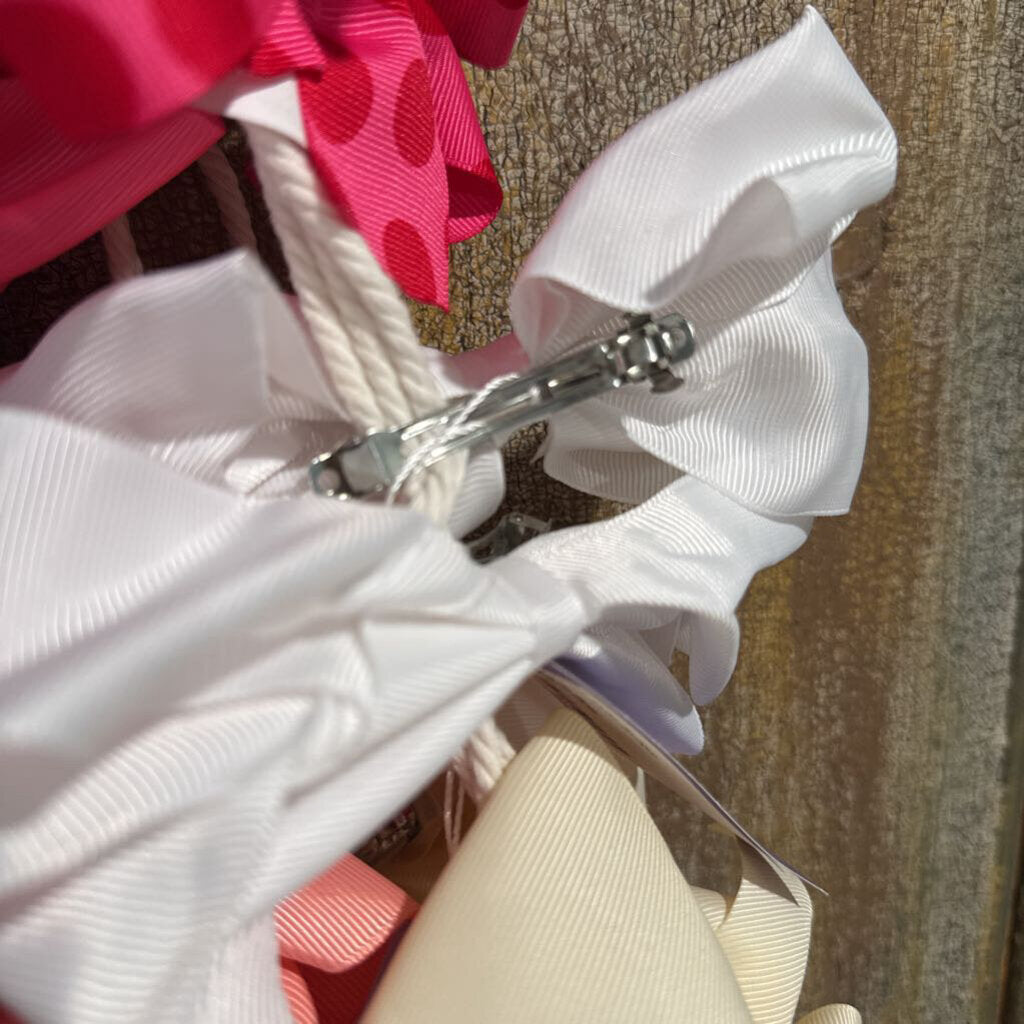 white bow