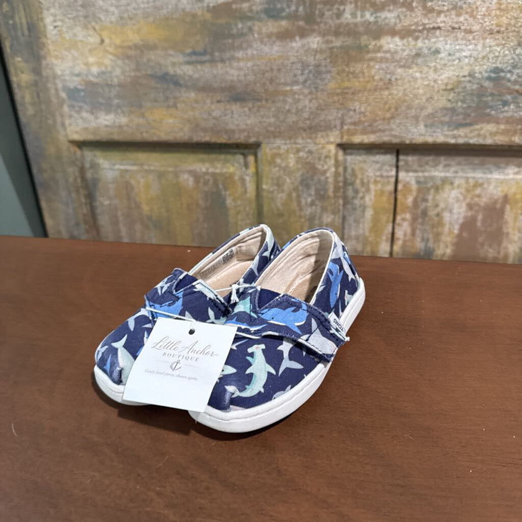 Shark toms
