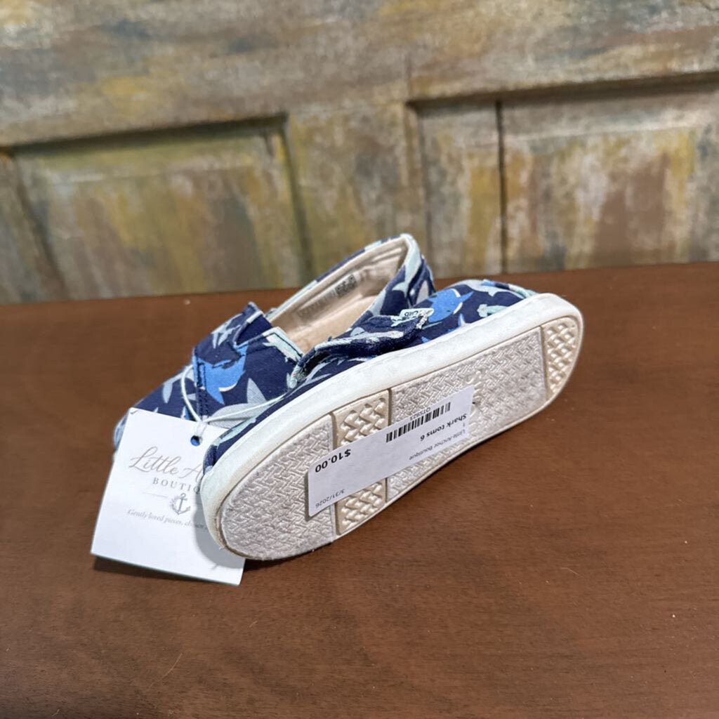 Shark toms