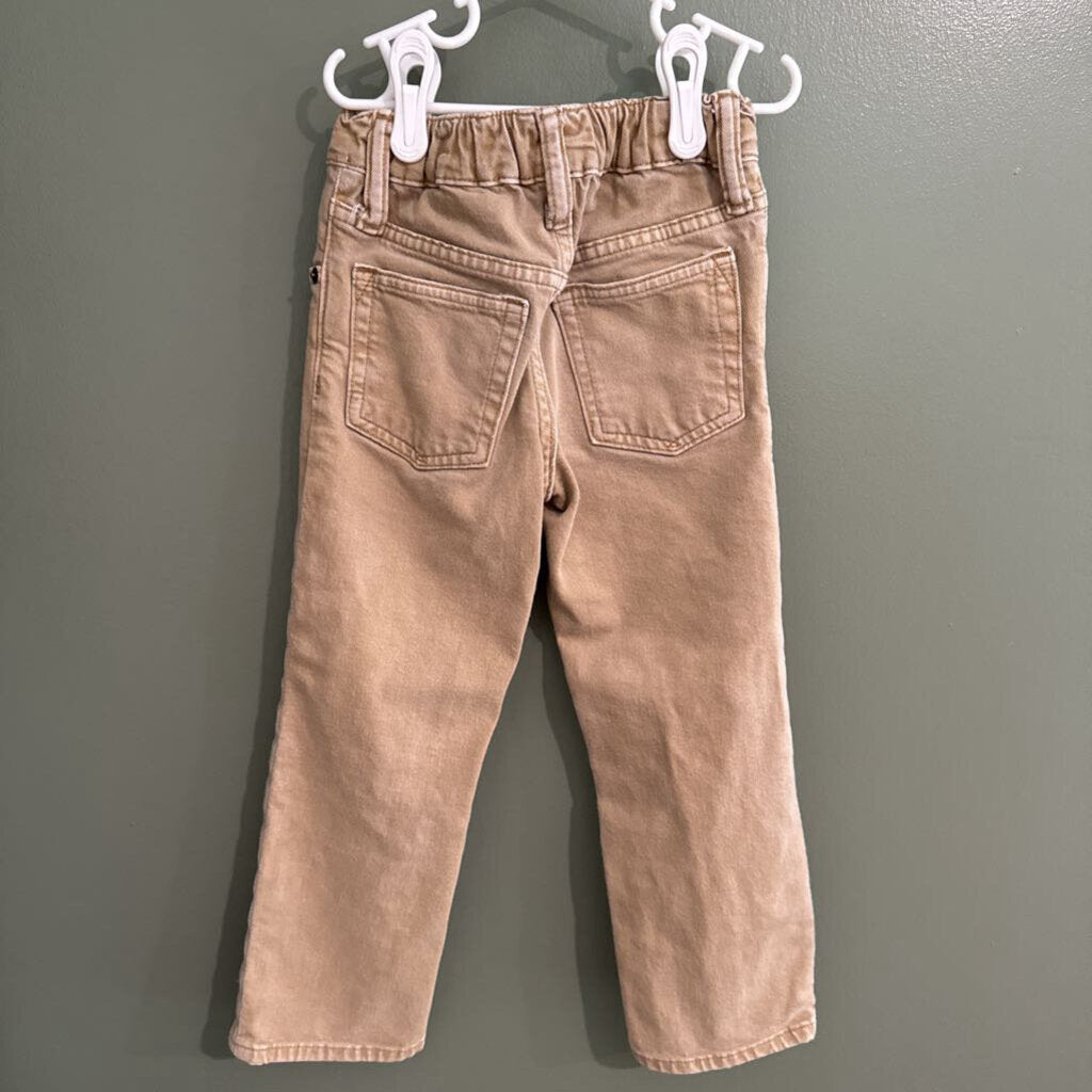 Gap Khaki