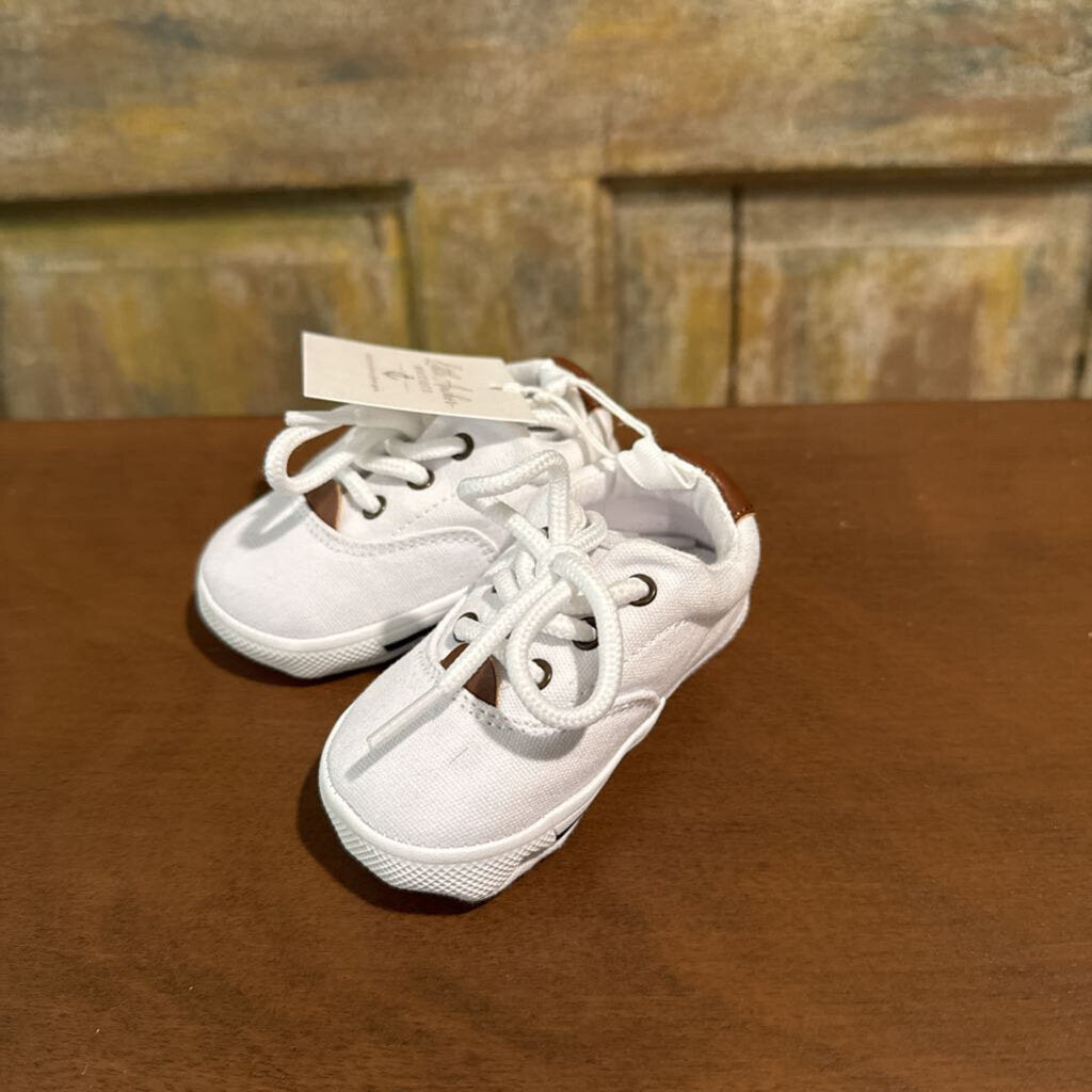white baby shoes
