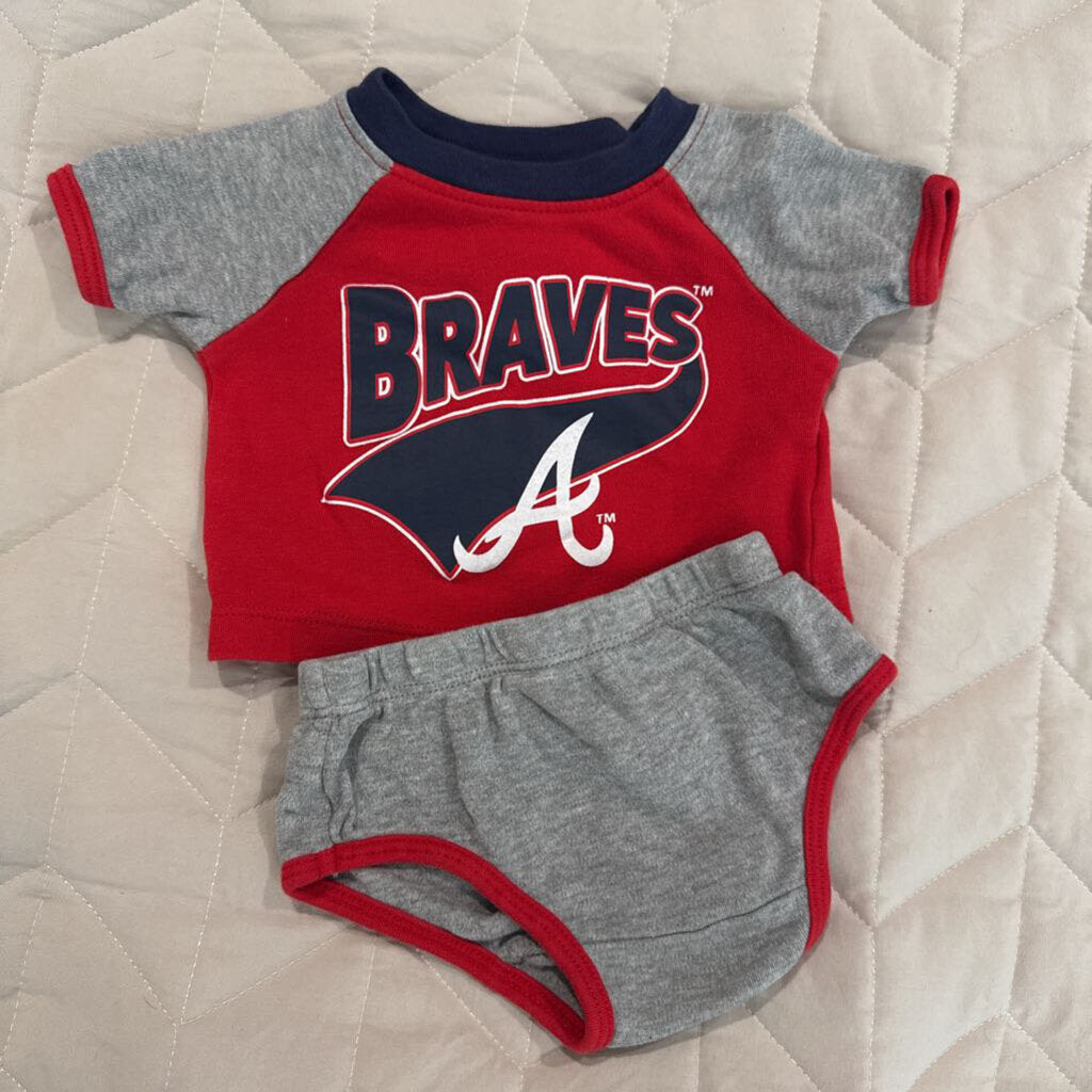 Braves shirt + bloomers