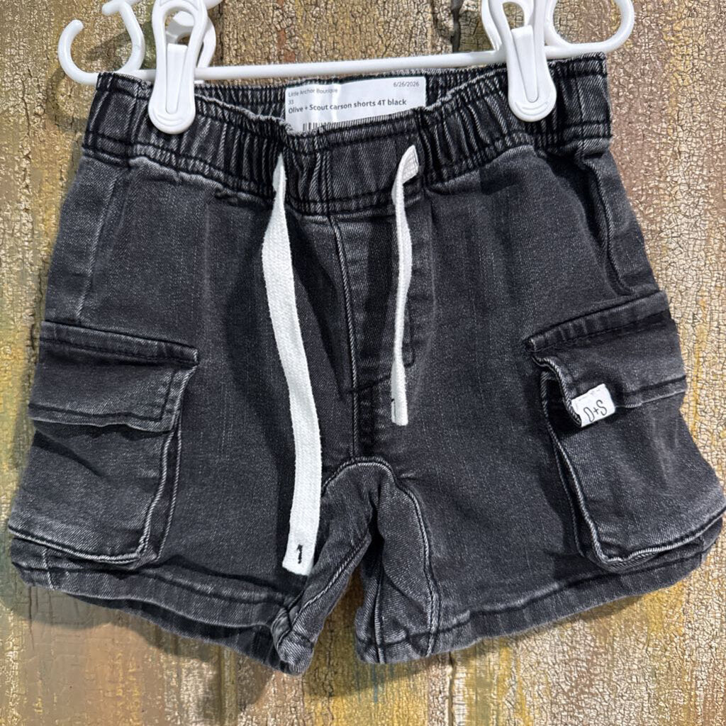 Olive + Scout carson shorts